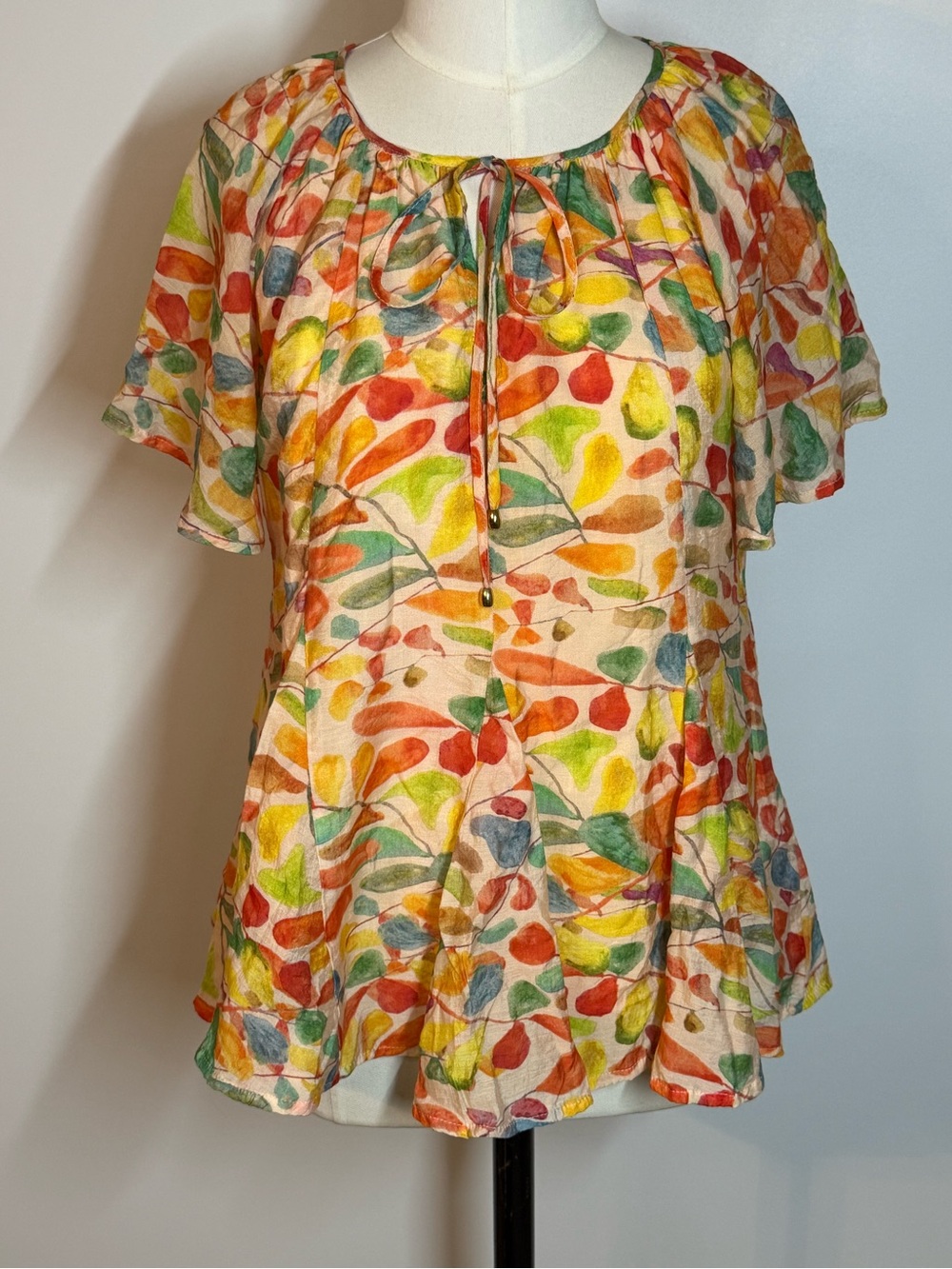 entro Multicolor Leaf-Print Tie-Neck Peasant Top